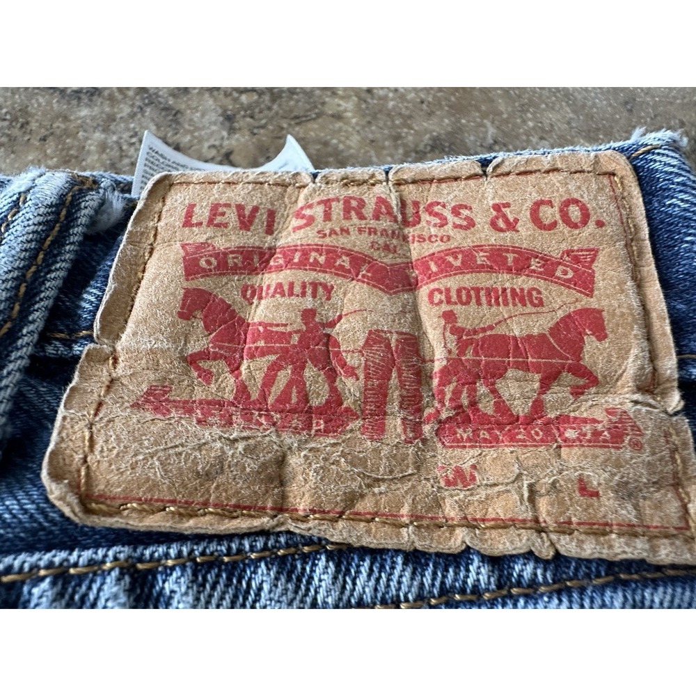 Levis 505 Jeans Mens 38x32 Straight Leg Classic Fit Denim Fit 38X30 - Picture 9 of 9